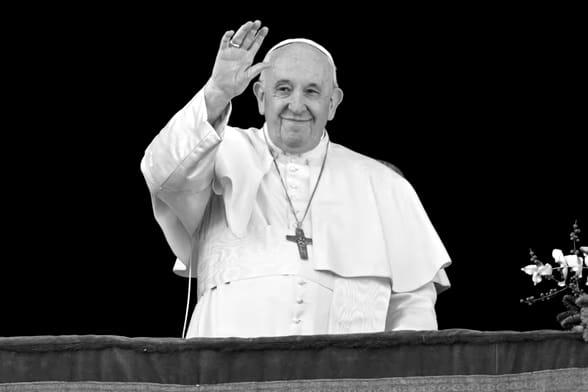 ZMARŁ PAPIEŻ FRANCISZEK